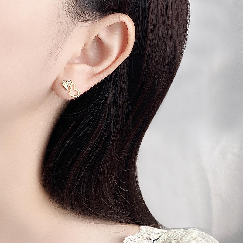 Серьги в форме полого сердца с бриллиантами Двойные серьги в форме сердца Маленькие милые серьги Новый стиль Легкая роскошь