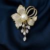 Copper Micro-Set Cubic Zirconia Luxury Flowers Imitation Pearl Brooch Female Suit Accessories Coat Pins Silk Scarf Buckle