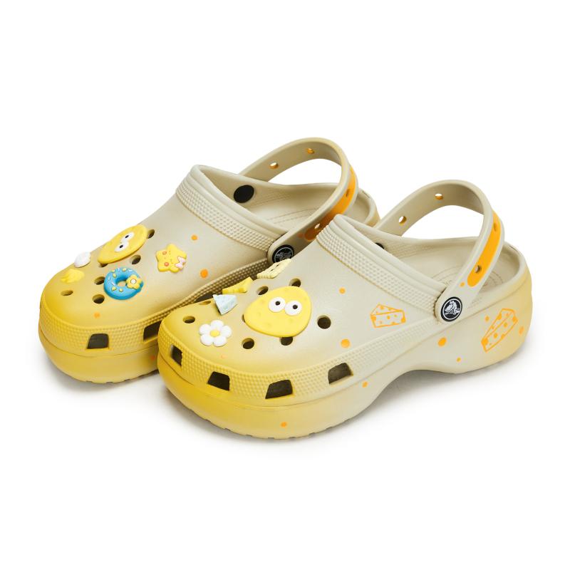 Crocs Классические клоги на платформе 811 Сделано Манговый сыр Специальная обувная коробка Милый мультяшный Летний Мягкий Плюшевый На ощупь Женские клоги Бежевый