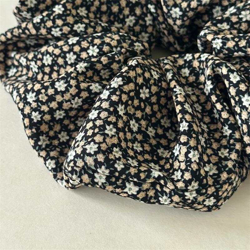French Vintage Floral Print Hair Scrunchies Oversized Ruched Ponytail Holder Pastoral Style Elastic Hair Ties For Thick Hair