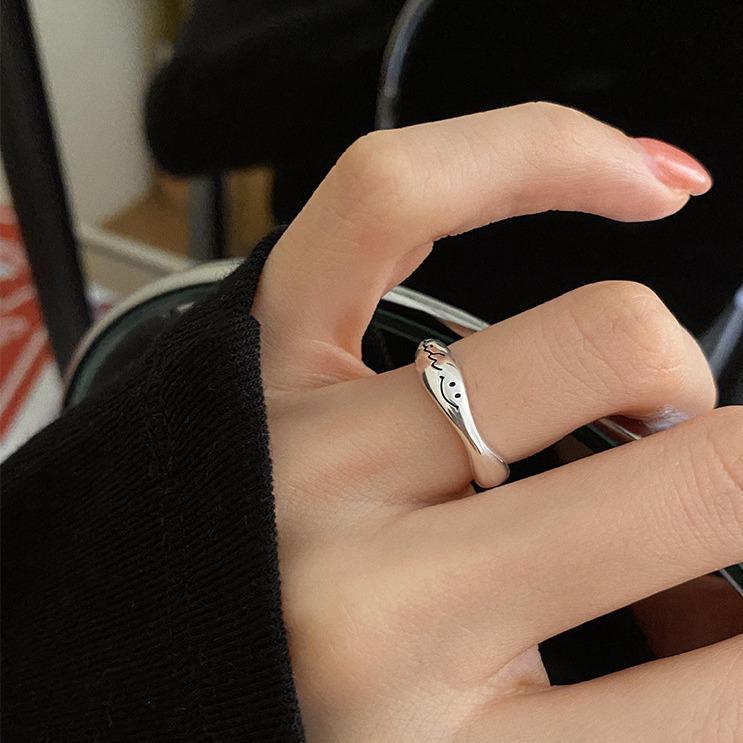 Кольцо со смайликом и открытым кружевом, посеребренное 2024 г. – простое, стильное, индивидуальное кольцо на указательный палец