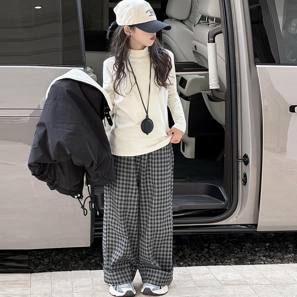 Комплект зимнего хлопкового жилета и клетчатых брюк на флисовой подкладке для девочек, 2025