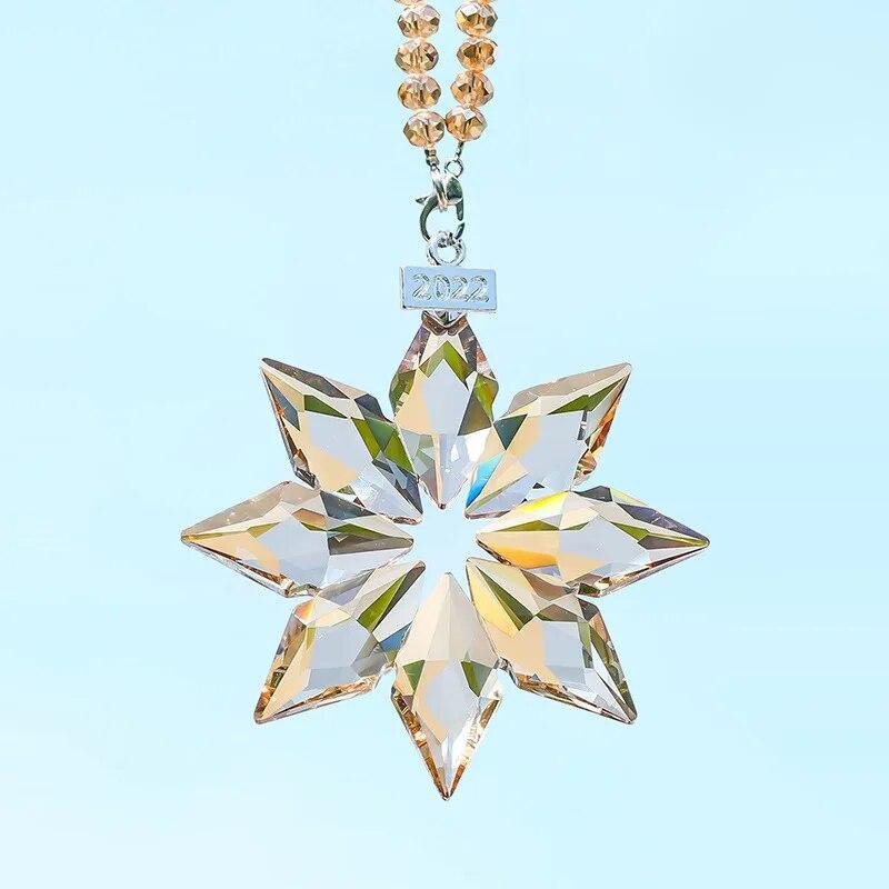 8*8cm Car Pendant Crystal Snowflakes Car Rearview Mirror Interior Accessories Prisms Hanging Trim Christmas Gifts Snowflake