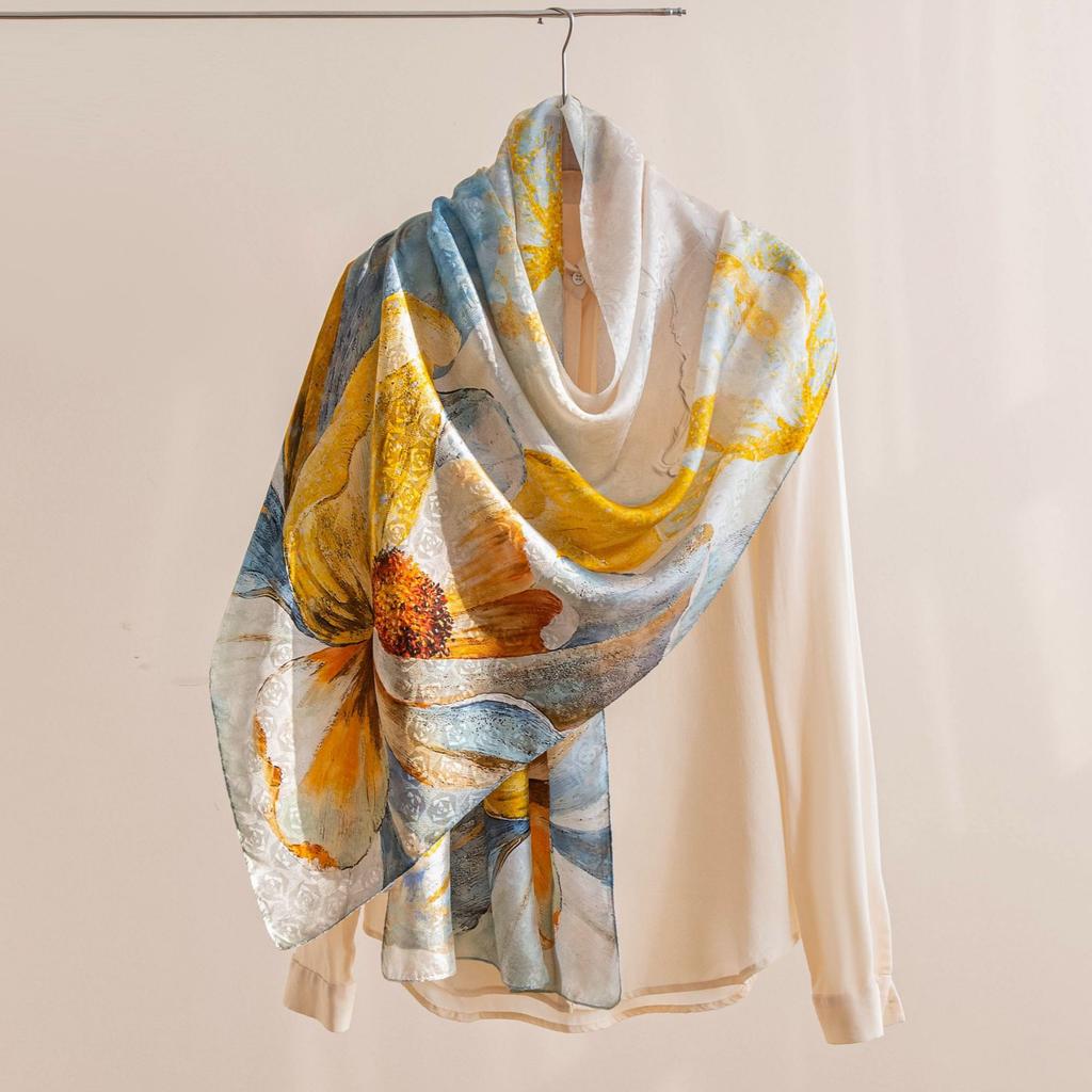 100% Silk Scarf Design Sense Fashion Square Scarf with Shirt Scarf Versatile Shawl Muse