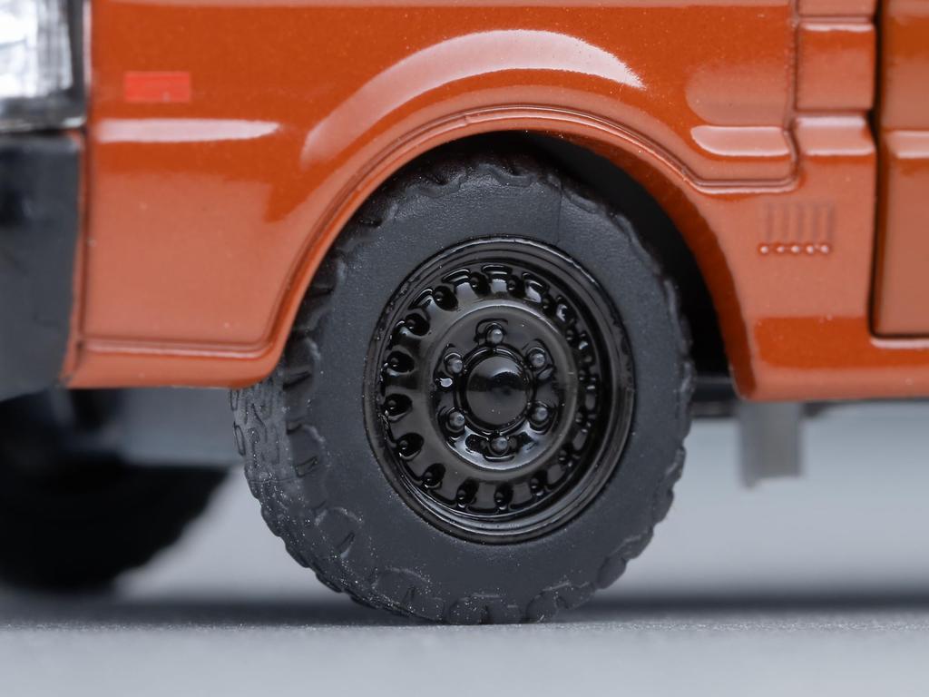 Tomytec Tomica Limited Vintage Neo Scale Mazda Bongo Brawny Van Custom Version with Roof Rack and Finished Model 1/64 LV-N310d (Brown) Figure,