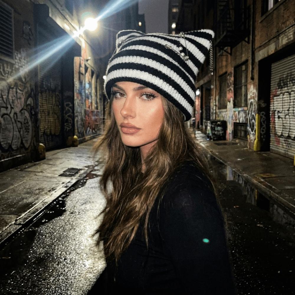 Thickened Knitted Striped Hat Polyester Warm Hat Cute Cat Ear Beanie Daily Wear