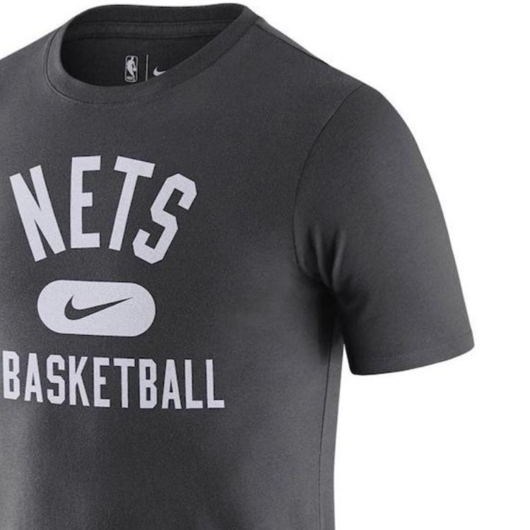 Nike Футболка с круглым вырезом и буквенным логотипом, повседневная, спортивная, с коротким рукавом, мужская, угольно-серого цвета DA5913-060