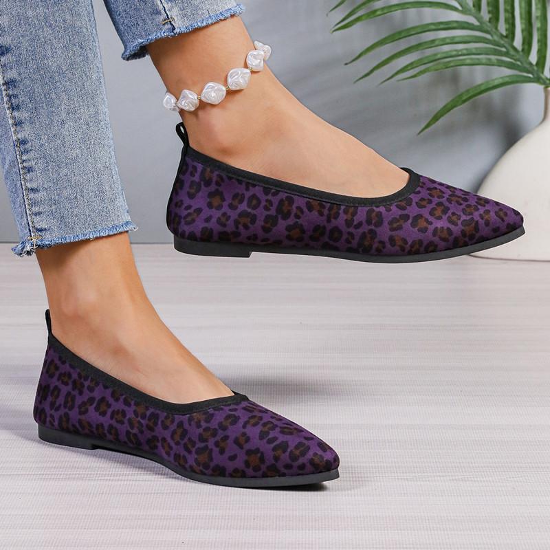 Spring and Autumn Footwear Plus Size Round Head Shallow Shoes Women's Shoes Leopard Print Flat-bottomed Pointed Comfortable and Casual.