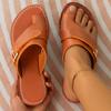 Женские тапочки для улицы, повседневная пляжная обувь, женские летние новые сандалии на плоской подошве, шлепанцы для ходьбы, римские тапочки с зажимом на носке, женские