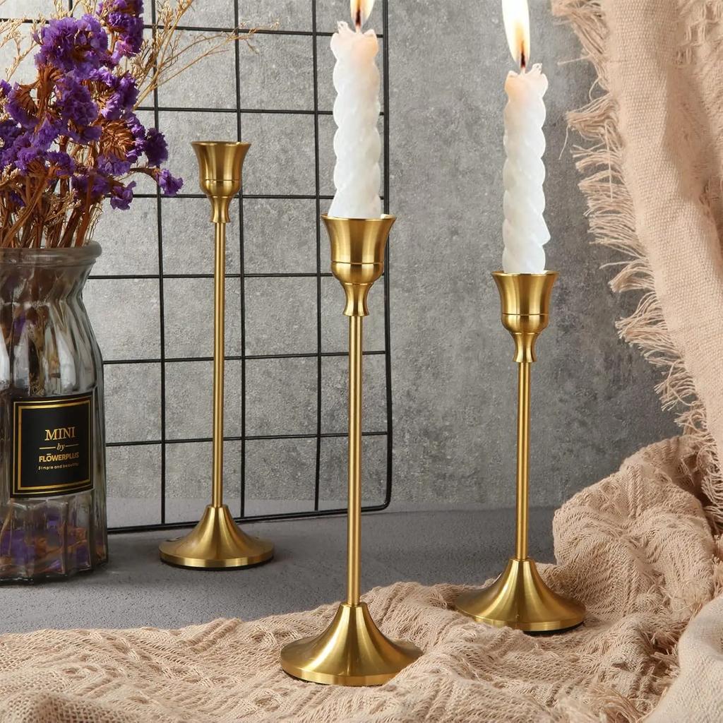 Nordic Vintage Metal Candle Holder – Romantic Candlelight Dinner Decor for Valentine’s Day and Home Decoration