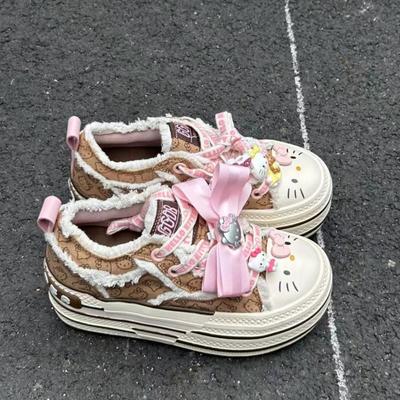 Женская обувь – Кроссовки