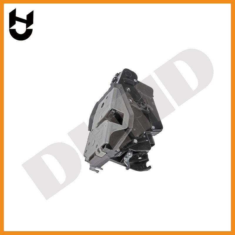 Привод замка двери BMW 3 серии: Передний правый (51217011244) & Передний левый (51217011241).