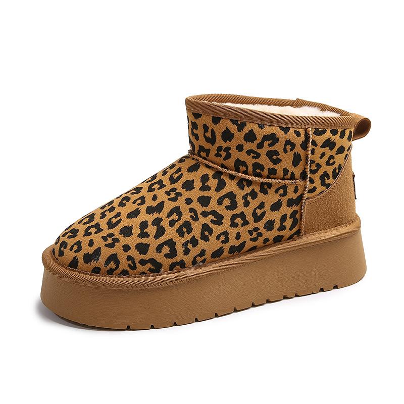 Флисовая середина помогает женским зимним сапогам от снега с леопардовым принтом для студентов в европейском и американском стиле, теплые повседневные хлопковые туфли на платформе