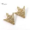 1 Pair Men Women Shirt Collar Clip Retro Hollow Pattern Palace Style Collar Buckle Brooch Neck Clip Outfit Accessories