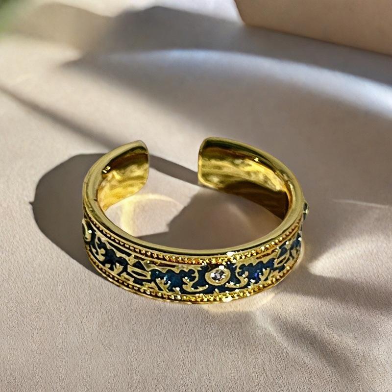 Blind Box Pair, Peach Blossom Dripping Oil Butterfly Ring, Medieval French Retro Niche Design, Light Luxury Ring For Women