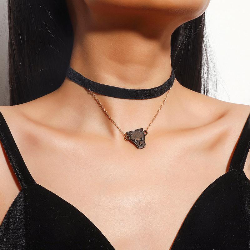 European and American Style Retro Hollow Black Lace Choker Sexy Love Necklace Choker
