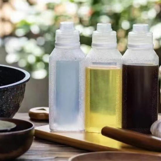 300/500ML Squeeze Oil Bottle with Scale Clear Visible Flip Top Lid Hot Sauce Ketchup Vinegar Liquid Condiment Container Dispenser Kitchen Supplies