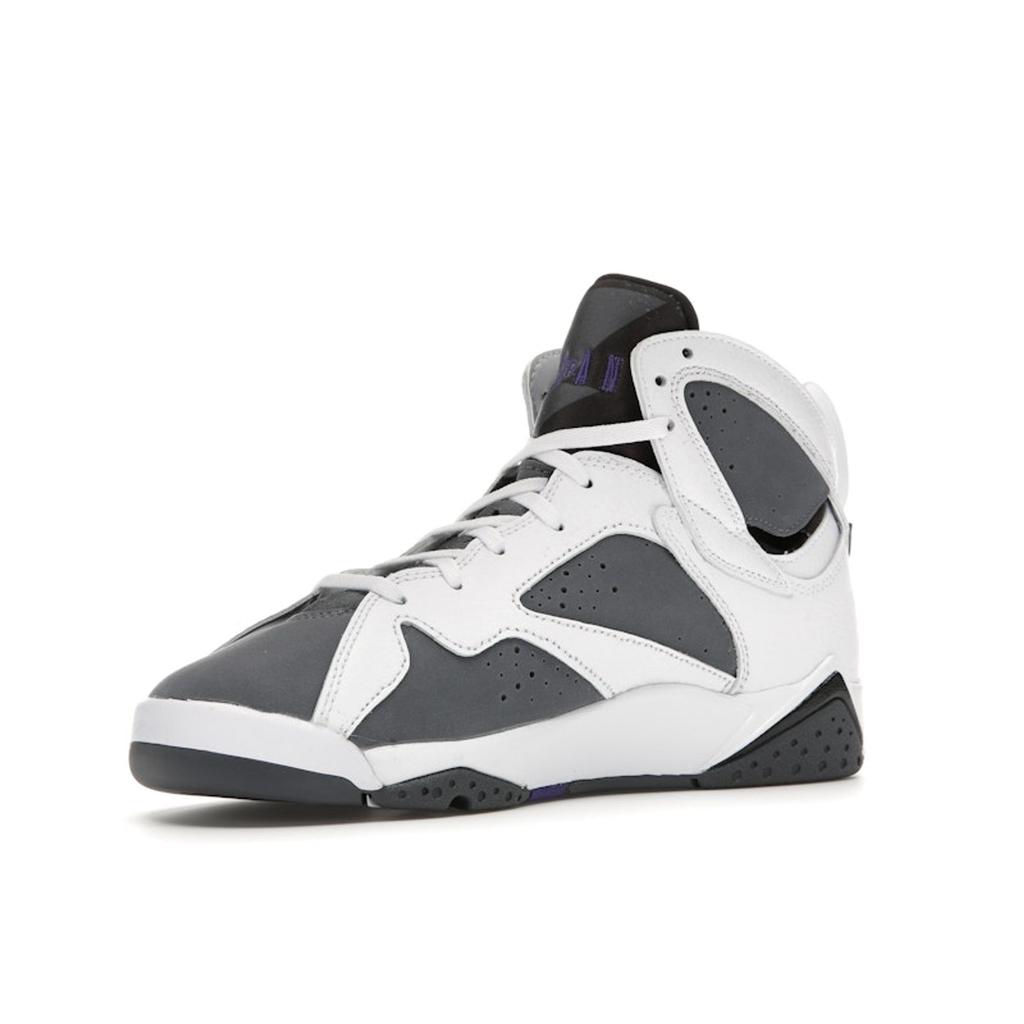 Детские кроссовки Air Jordan 7 Retro GS Flint 2021 White Flint-Grey Varsity-Purple DJ2777-100