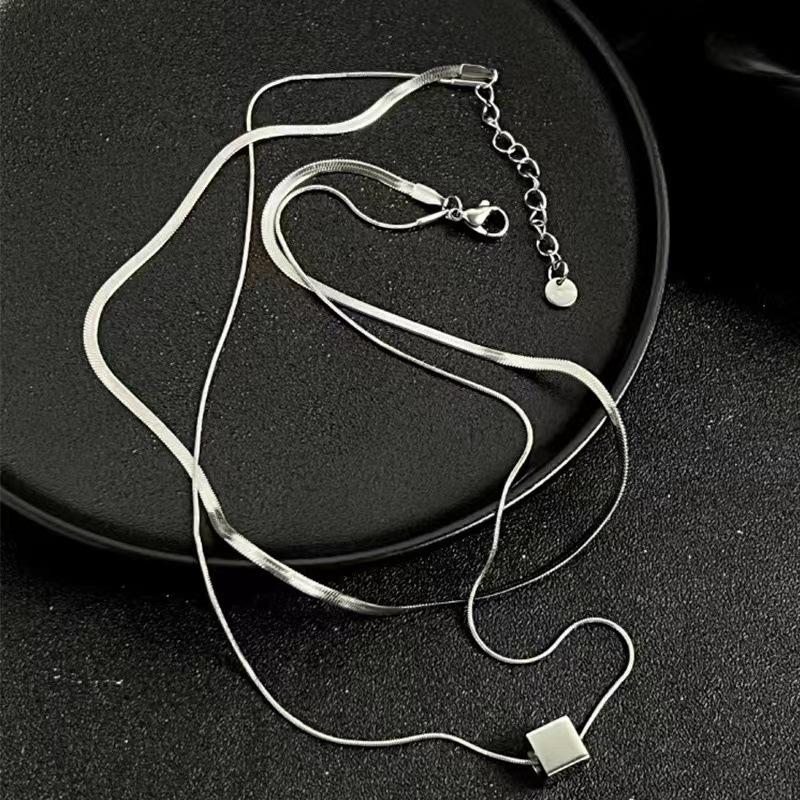 JMXD-Простое и универсальное двухслойное квадратное ожерелье для мужчин и женщин, легкое, роскошное, нишевое, модное, для холодного ветра, свитер, цепочка прилива