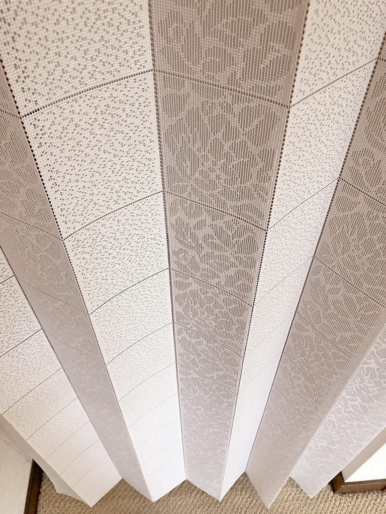 Гармошка Комнатная Тепловая Энергия Регулируемая 100 x 250 Цветок KL31139 Штора, Перегородка, Норэн, Блокирующая, Экономящая, Длина, см, Полоска, (Слоновая кость CM515)