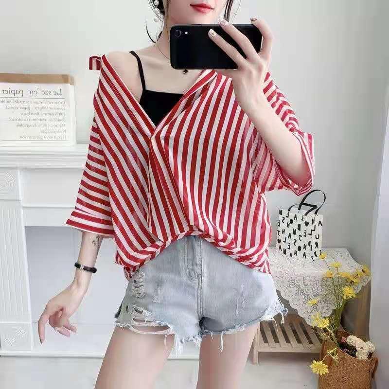 Летний полосатый утягивающий асимметричный пуловер рубашка из двух частей с рукавами летучая мышь шифоновый топ для женской моды