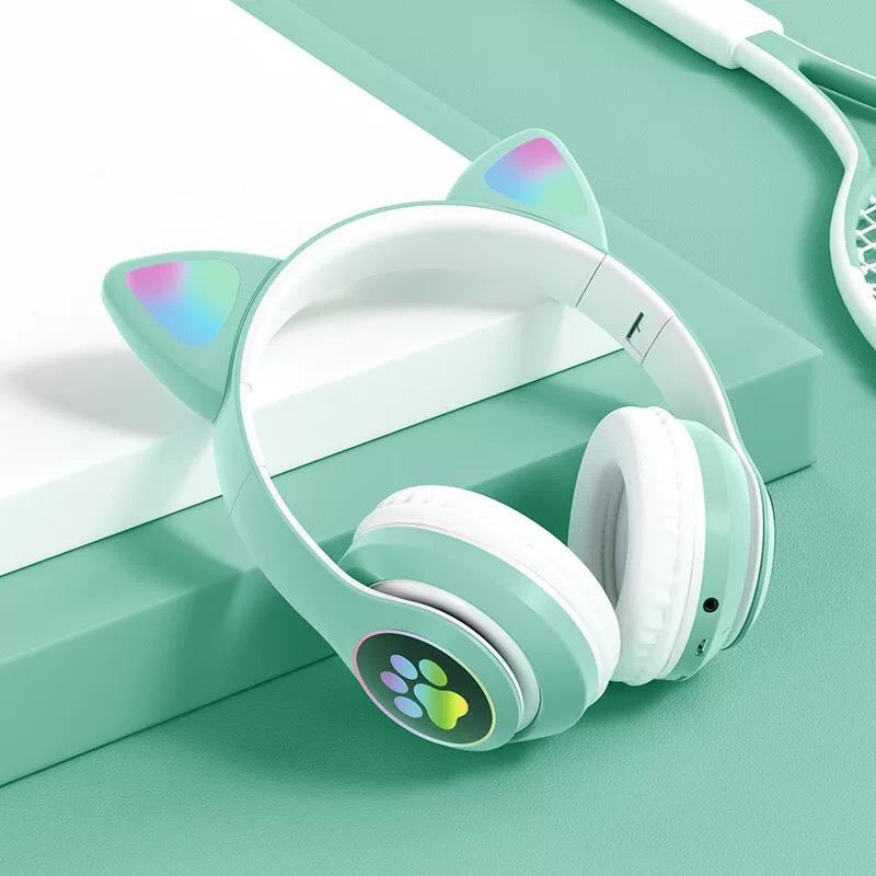 В наличии: 28 Складных Bluetooth-наушников с Кошачьими Ушками, Слот для Карты и Стереозвуком.