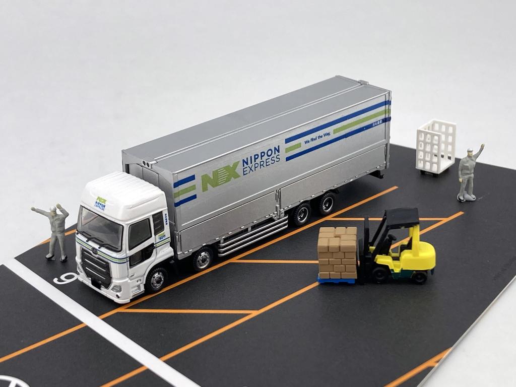 TOMYTEC The Truck Collection Truck Collection Logistics Site Wing Van Set E NX Nippon Express Diorama Supplies 329596
