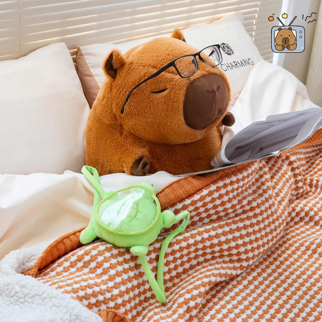 Cute fluffy plush toy, capybara, perfect as a birthday gift, interior decoration, or store decoration. Includes a turtle bag (33cm)