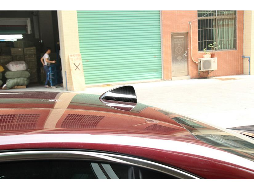 Накладка на антенну из углеродного волокна Alfa Romeo Giulia Stelvio