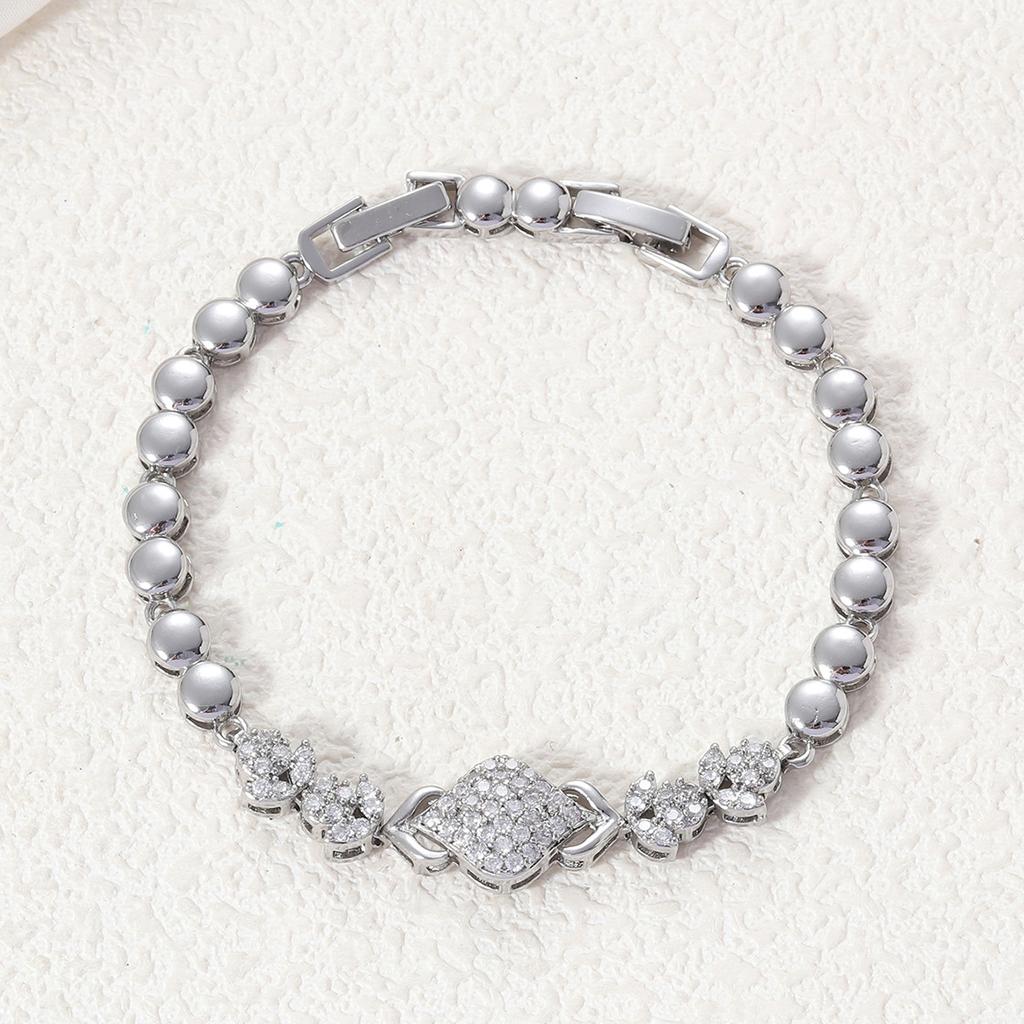 High-end Versatile Zircon Love Bracelet for Women, Simple, Fashionable, Light and Luxurious Style,