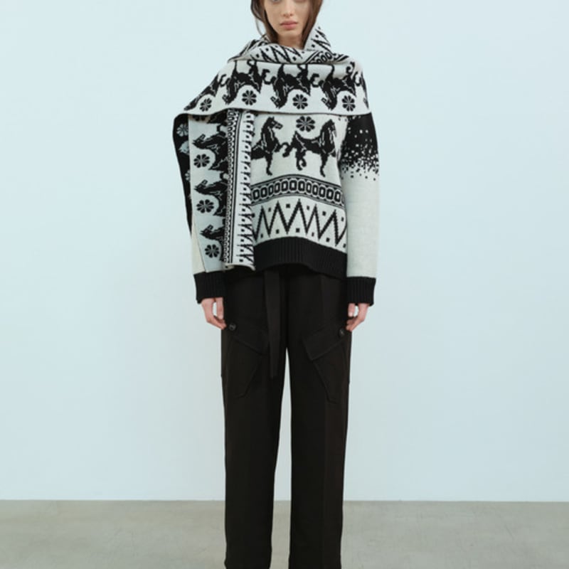 Шарф MOONSWARD с классическим черно-белым узором