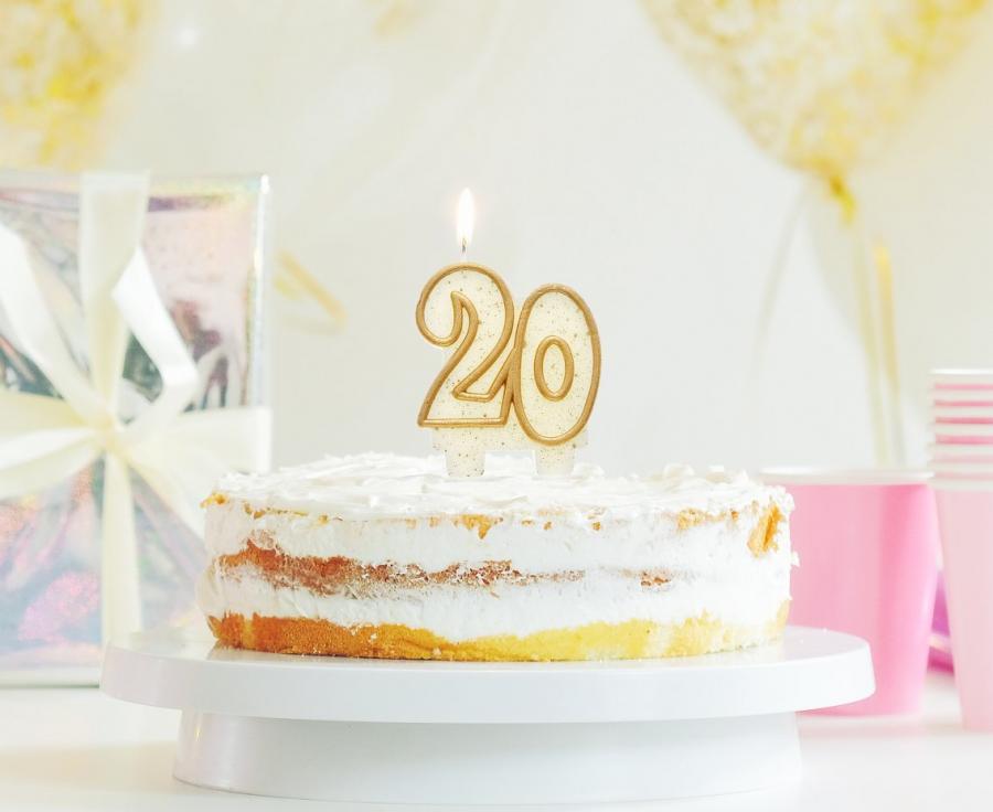 Candle Number 20 Gold Outline Birthday 8cm