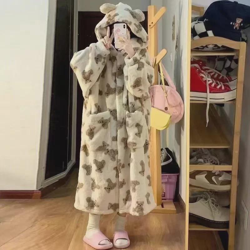 Пижамная ночная рубашка с капюшоном из кораллового флиса с изображением медведя для девочек – теплая, уютная, милая и утепленная для осени и зимы