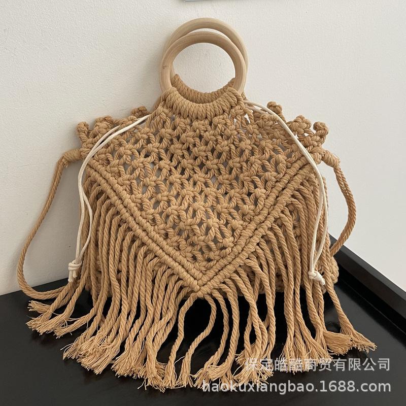 Bohemian fringed portable small bag women's 2025 new spring and summer hollow shoulder woven bag crossbody straw bag