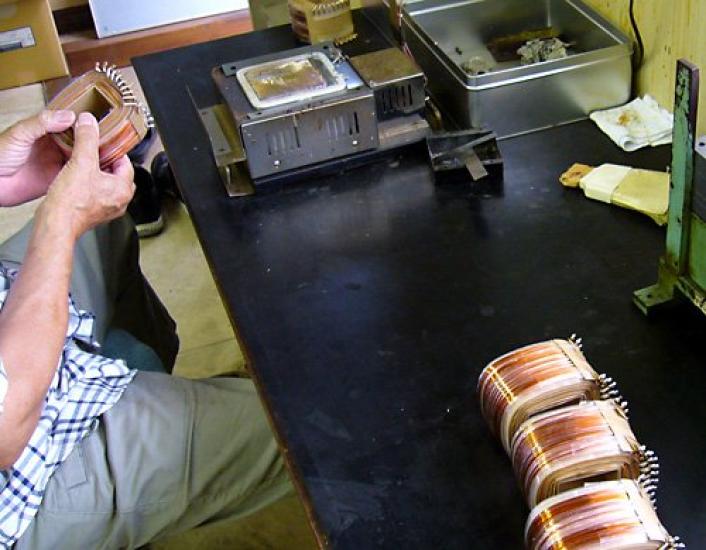 Transformer Workshop, Made in Japan, 600W Step-Up Transformer, 100V to 110-120V, Model 1012-600 (for overseas products)