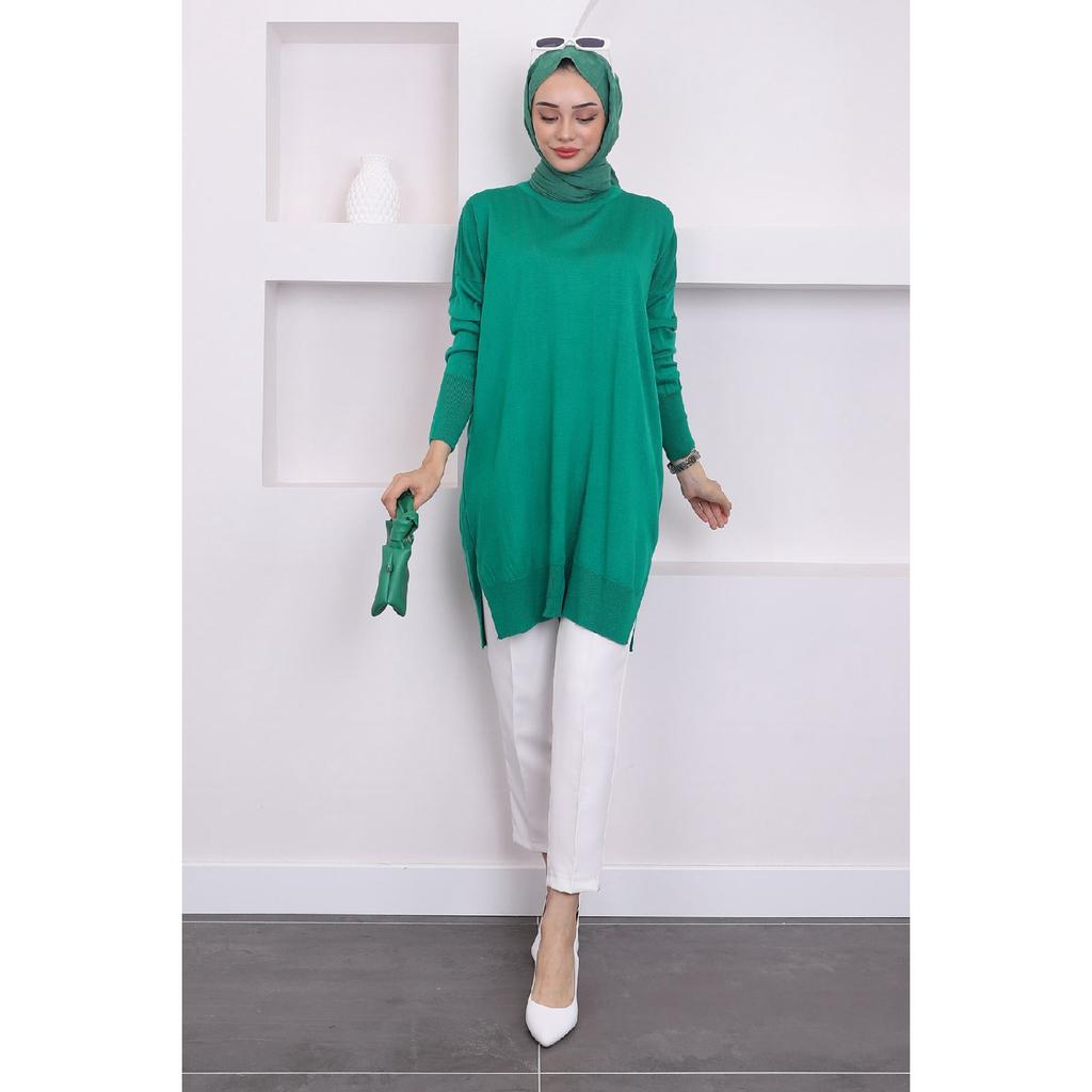 Туника из тонкого мерсеризованного свободного трикотажа темного цвета фуксии с круглым вырезом