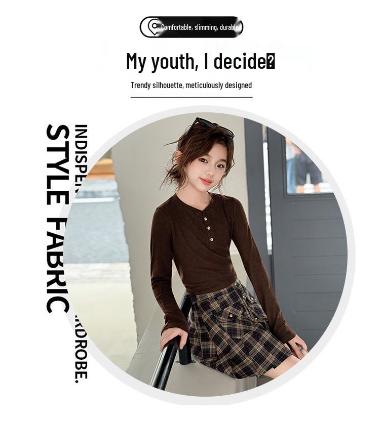 Модный женский облегающий комплект-двойка на весну и осень с короткой юбкой