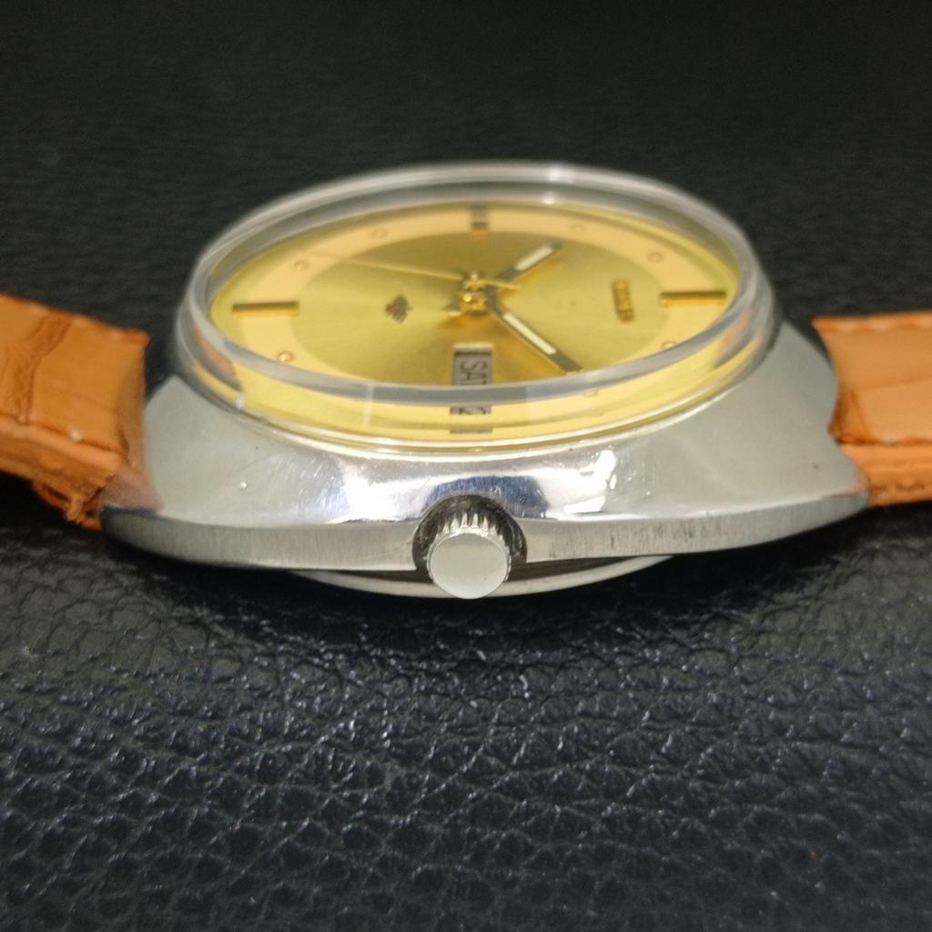 АВТОМАТИЧЕСКИЕ ВИНТАЖНЫЕ ЧАСЫ CITIZEN 8200 ЯПОНИЯ МУЖСКИЕ ЗОЛОТИСТЫЙ ЦИФЕРБЛАТ a702742-1 R210-a702742