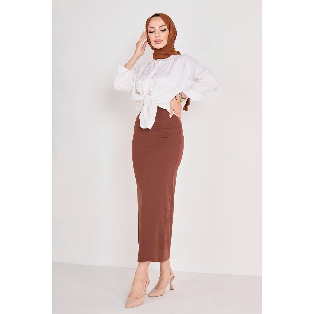 Однотонная женская черная юбка-карандаш среднего размера — 23054