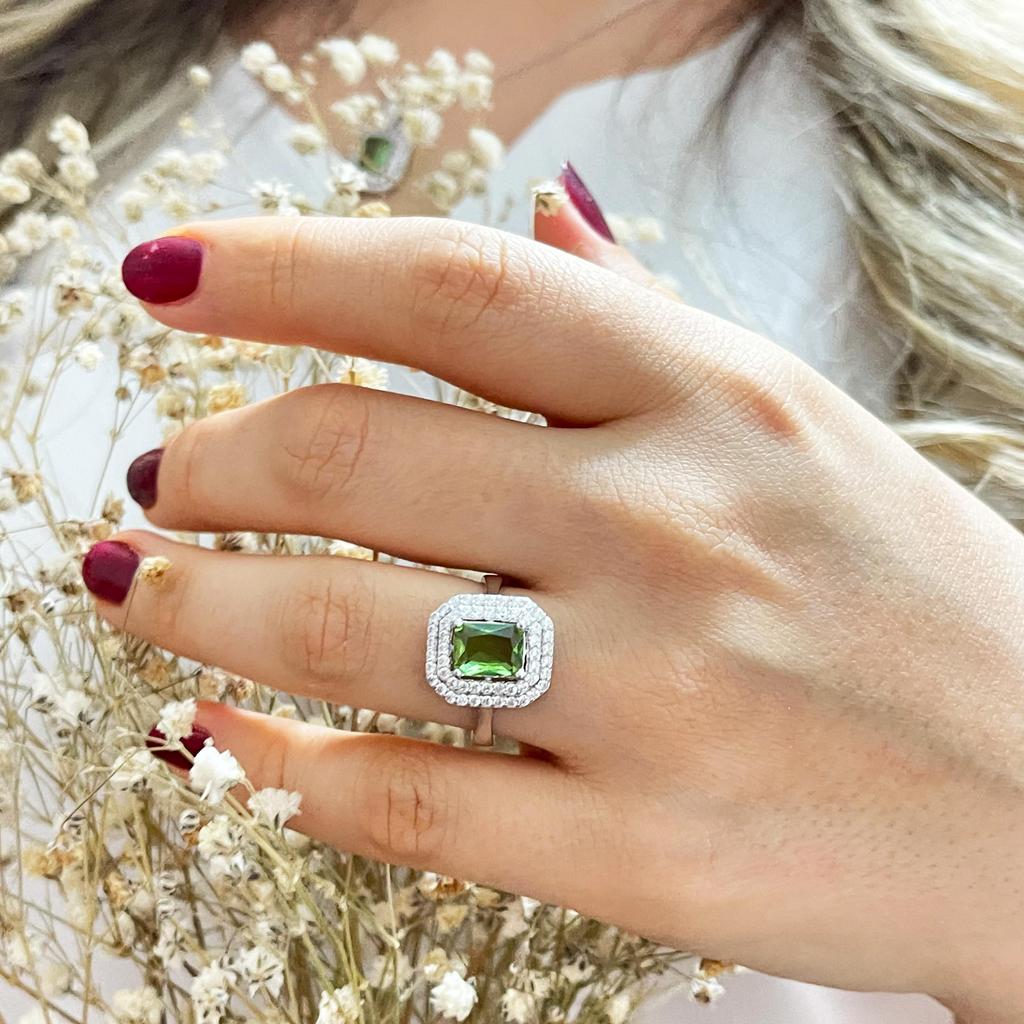 Dazzling Color-Changing Zultanite Silver Jewelry Set for Women: Embrace the Magic of Diaspore, Zultanite Jewelry Set