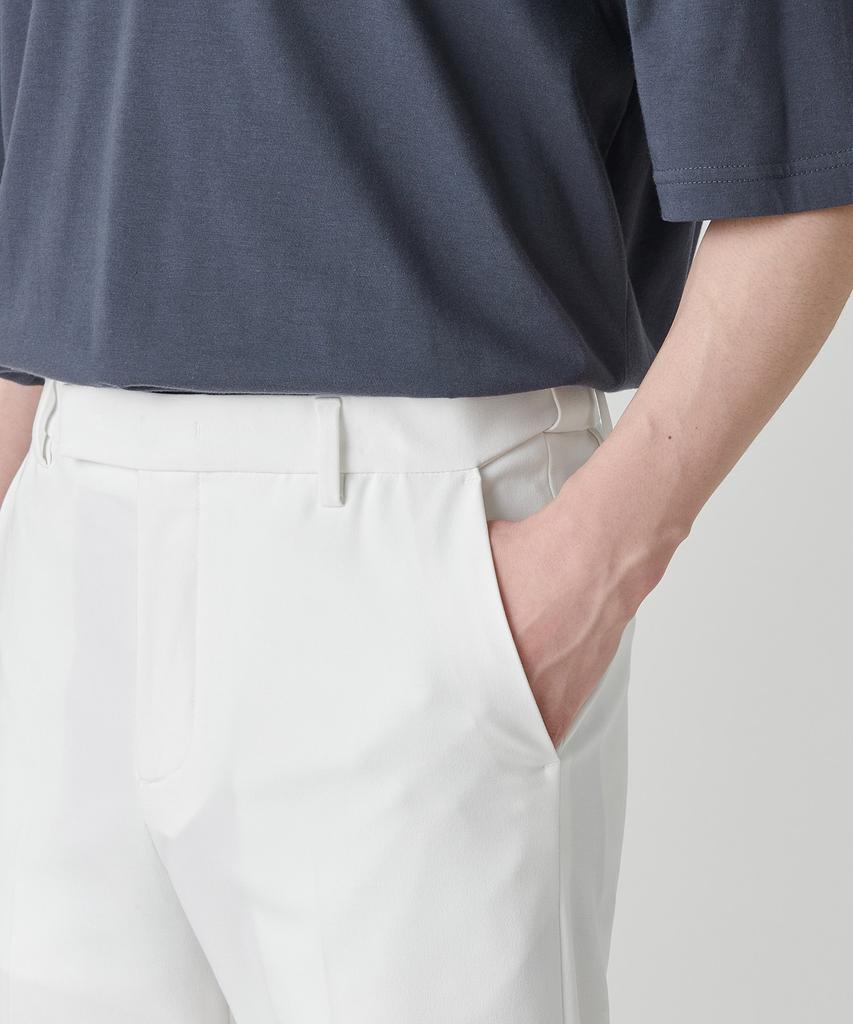 MUSINSA STANDARD Straight Hidden Banding Slacks [White]