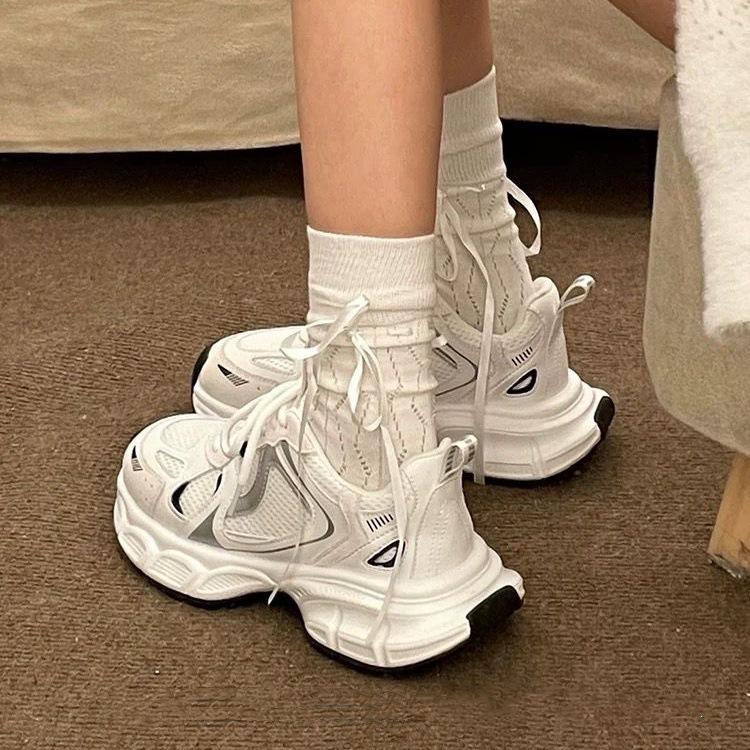 Модные легкие спортивные кроссовки для женщин, новая сетка, кампусный стиль, Форрест Гамп, папины, универсальные, повседневные, трендовые туфли