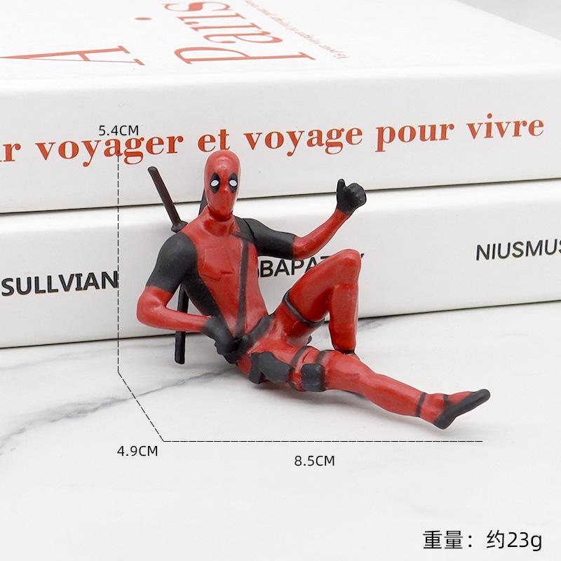 Автомобильное украшение Marvel Дэдпул Читает Книгу Мини GK Модель Мужчины Оглядываются Лежачее Положение Украшение Автомобиля Горячая Мода Коллекционные Игрушки