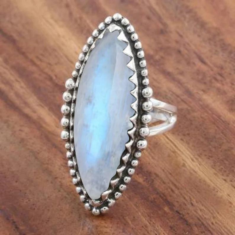 Кольцо с драгоценным камнем из лунного камня Стерлинговое серебро 925 пробы Ювелирные изделия ручной работы Твердое кольцо для женщин Подарок для особых случаев - прибл. 8,1 г