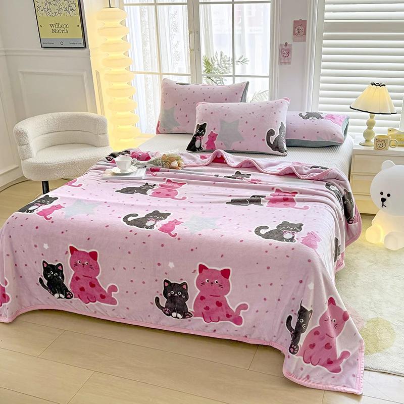 Romantic Love Hearts Pattern Throw Blanket Super Soft Cozy Warm Flannel Blanket for Couple Decorative Home Bed Sofa Couch Chair