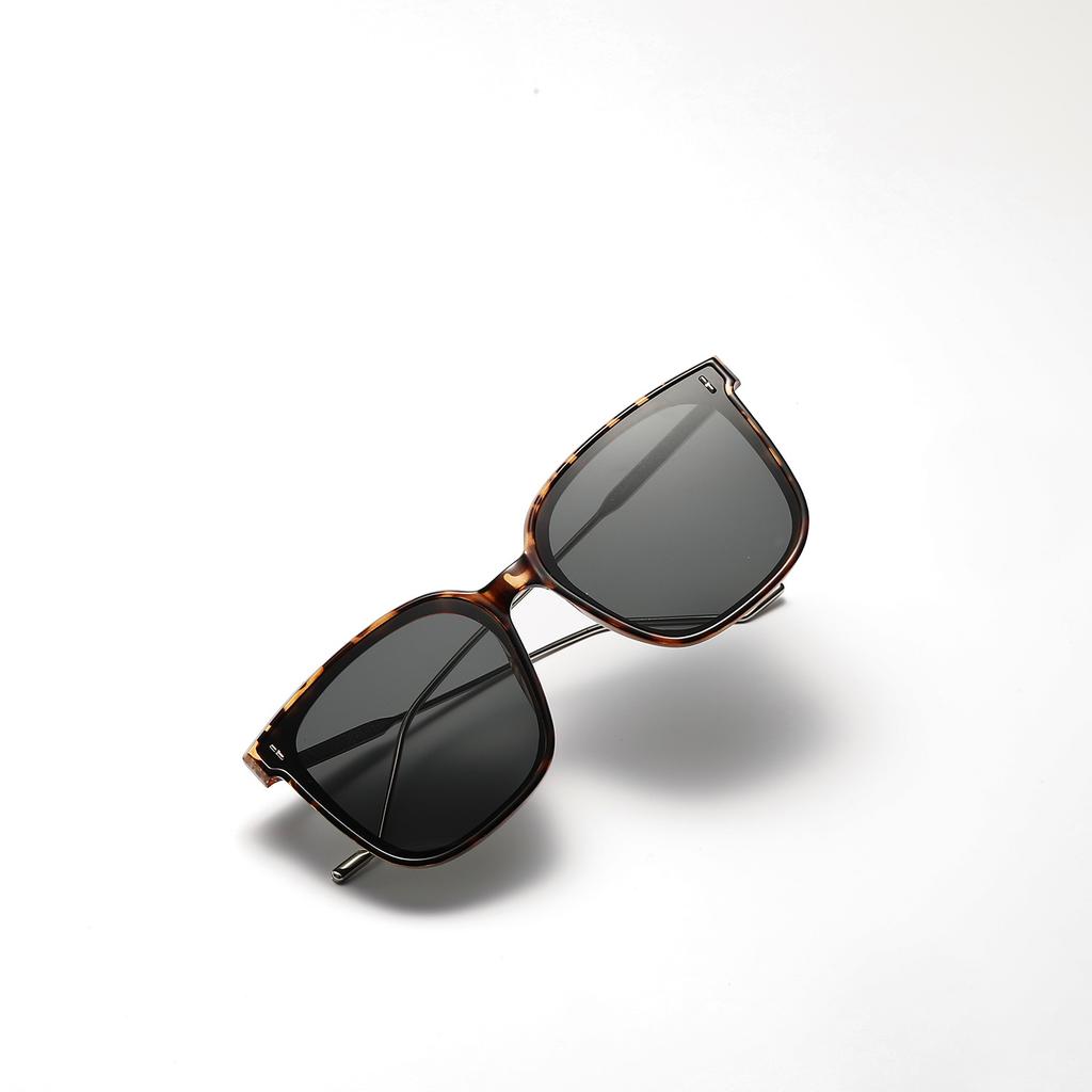 Квадратная оправа очков Полуметаллическая оправа Солнцезащитные очки Женские Летние Крупные Солнцезащитные очки Мужские Ретро