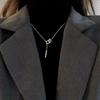 Ожерелье из титановой стали с геометрической квадратной пряжкой One Word, нишевая мода, дизайн цепочки для свитера с высоким воротом, легкие роскошные аксессуары для осени и зимы