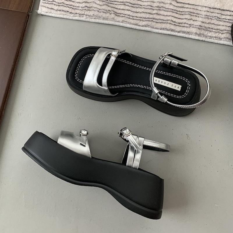 Женские сандалии в романском стиле с толстой подошвой и увеличенной подошвой, новинка 2023 года, модные повседневные простые универсальные однотонные сандалии на лето