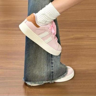 Дофаминовые розовые туфли-хлеб 2025 высокая ценность весна и осень студенты кампуса плоская подошва ретро спортивная обувь повседневная женская