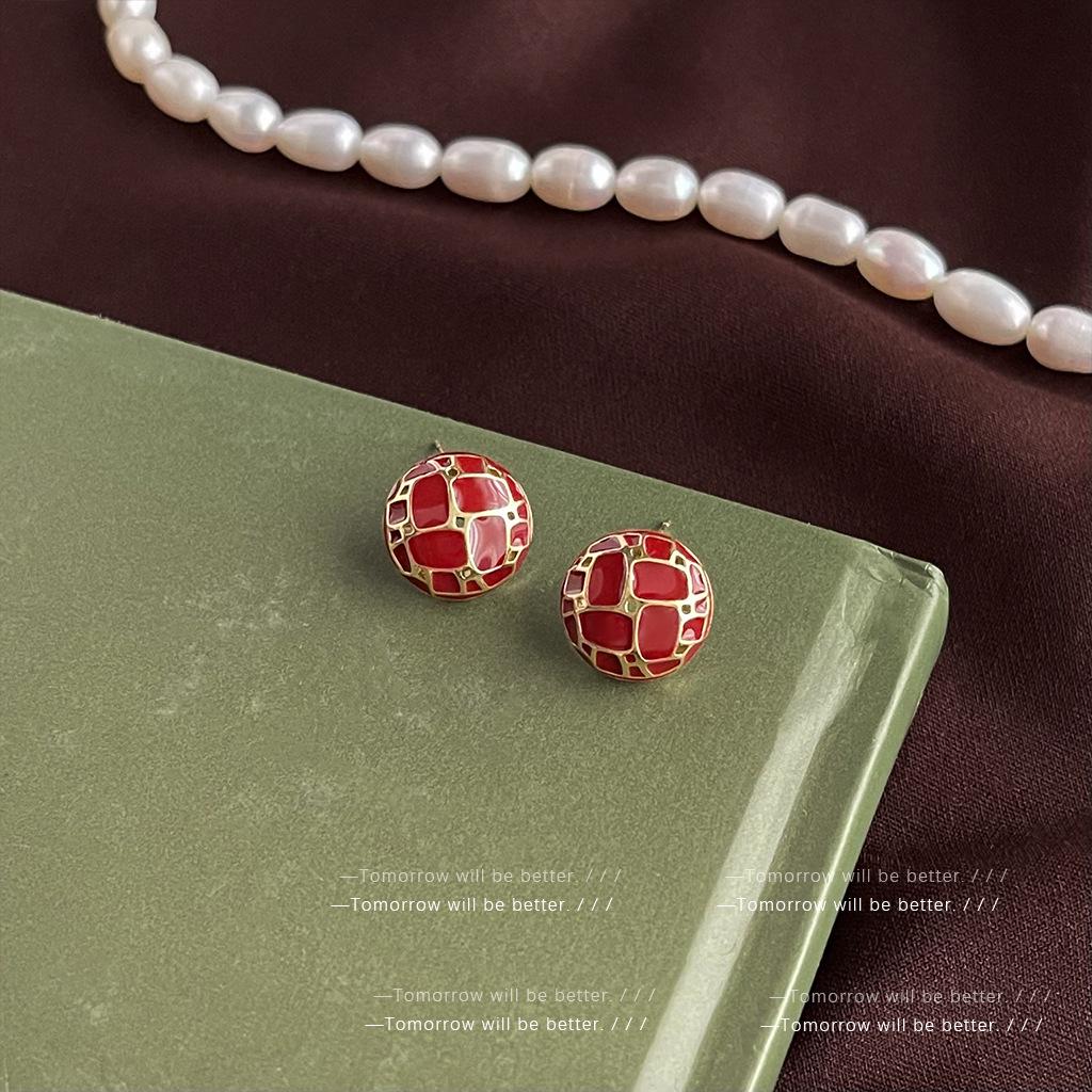 French Red Oil Drop Earrings - Retro, High-End, Light Luxury, Medieval Style for Women